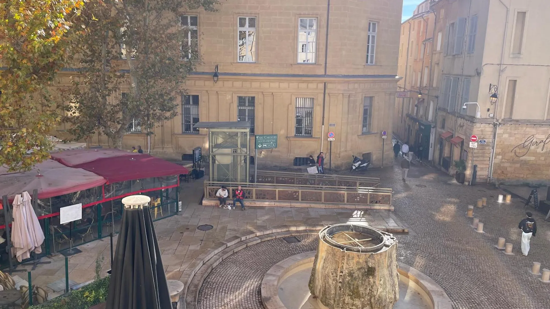 Studio Rdc Plein Centre Aix-en-Provence France